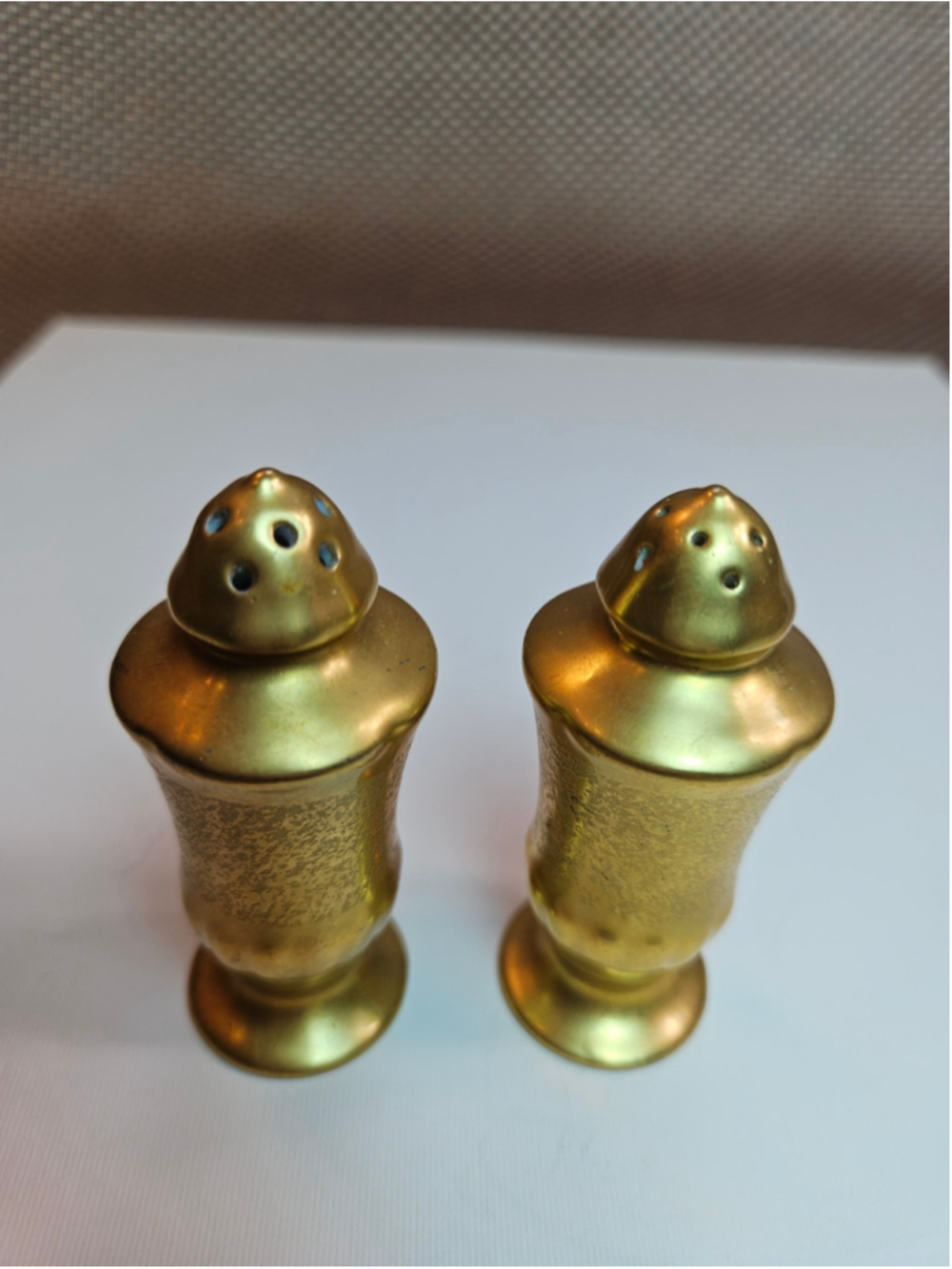 Vintage Piccard Salt and Pepper Shakers Set Gold Encrusted 3" approx - Picture 3 of 6
